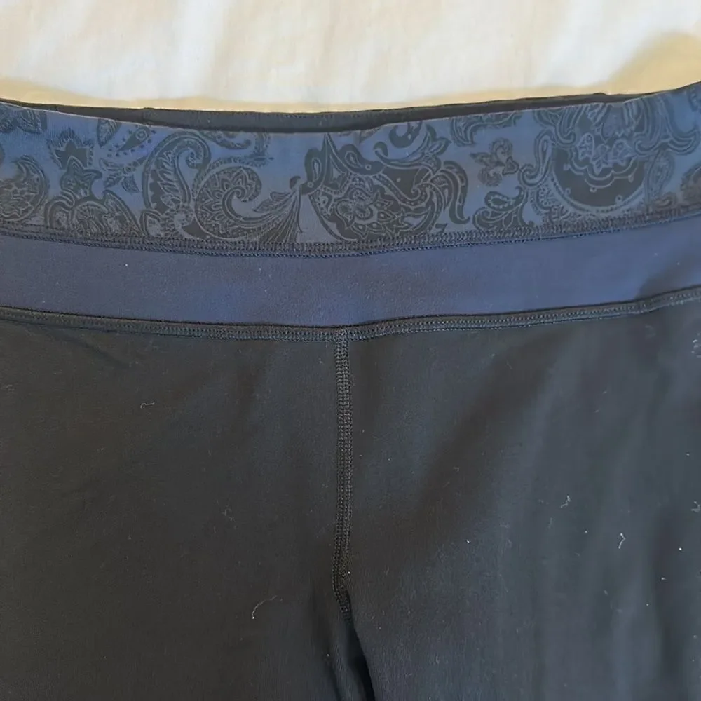 Lululemon Athletica Black and Blue Leggings for Active Comfort
